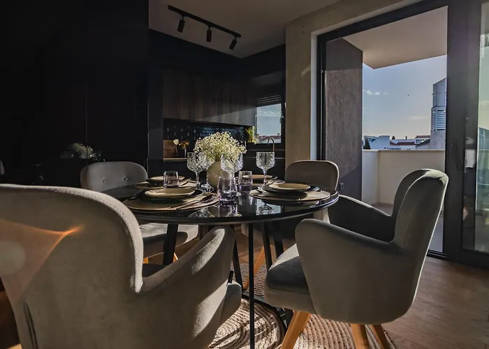 Karmen Luxury Apartments Borik